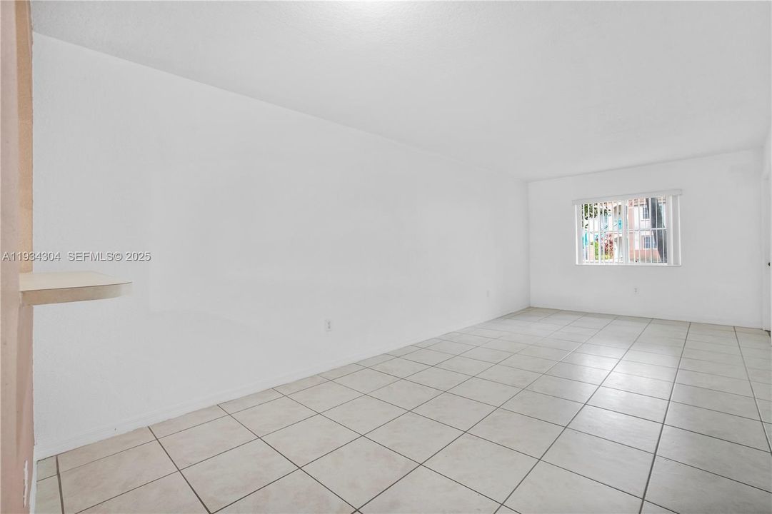 For Rent: $1,600 (2 beds, 2 baths, 822 Square Feet)
