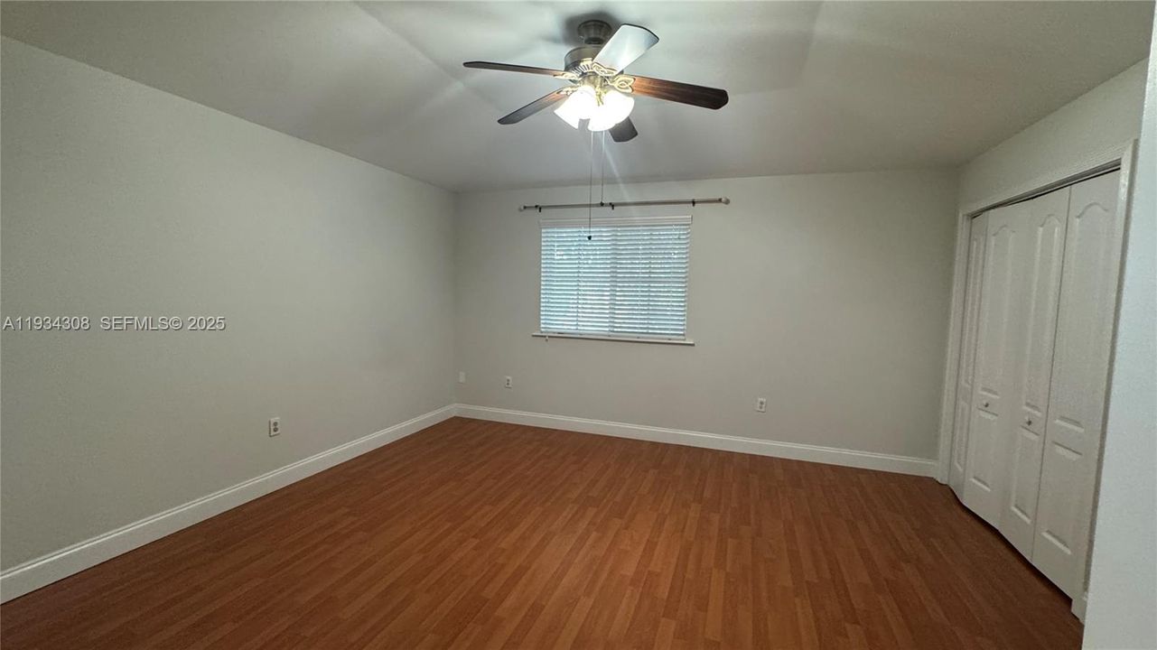 For Sale: $515,000 (3 beds, 2 baths, 1558 Square Feet)