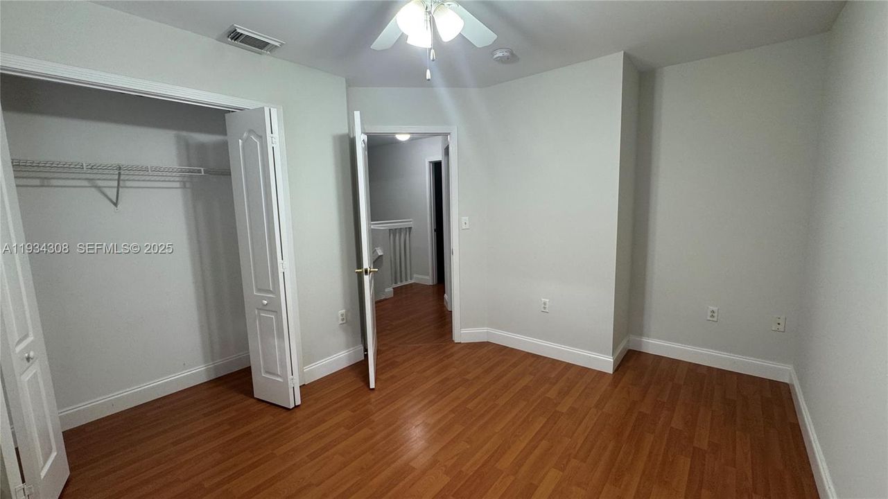 For Sale: $515,000 (3 beds, 2 baths, 1558 Square Feet)