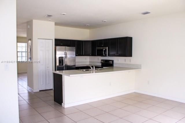 For Rent: $2,550 (3 beds, 2 baths, 1524 Square Feet)