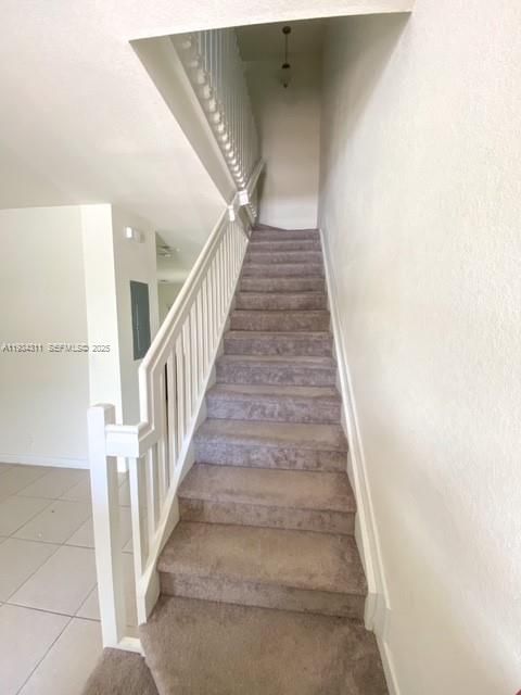 For Rent: $2,550 (3 beds, 2 baths, 1524 Square Feet)