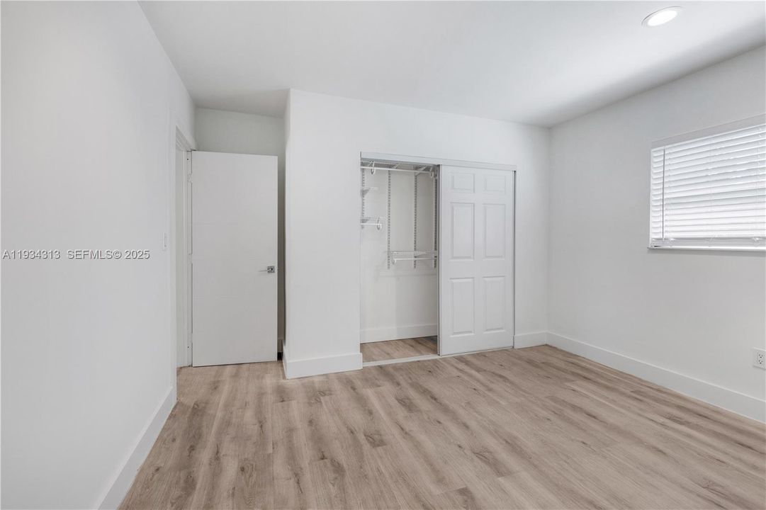 For Rent: $2,400 (2 beds, 1 baths, 1680 Square Feet)