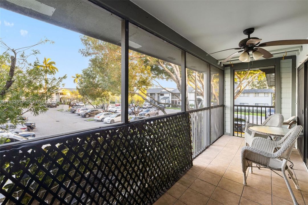 En Venta: $255,000 (3 camas, 2 baños, 1065 Pies cuadrados)