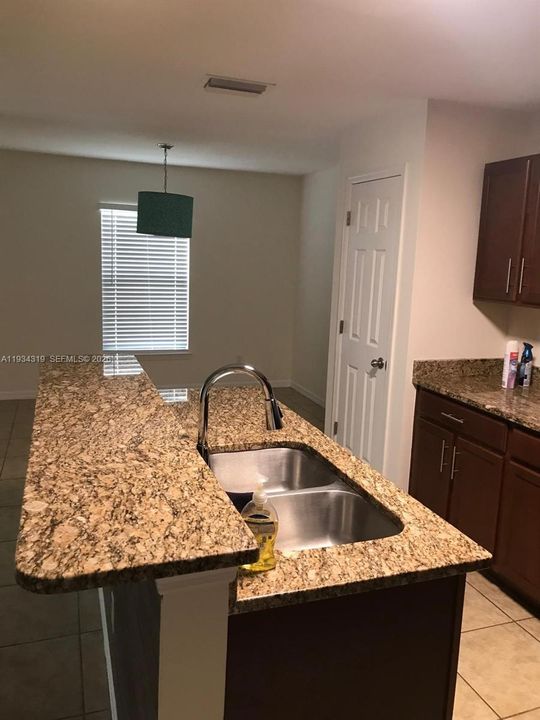 For Rent: $2,200 (3 beds, 2 baths, 0 Square Feet)