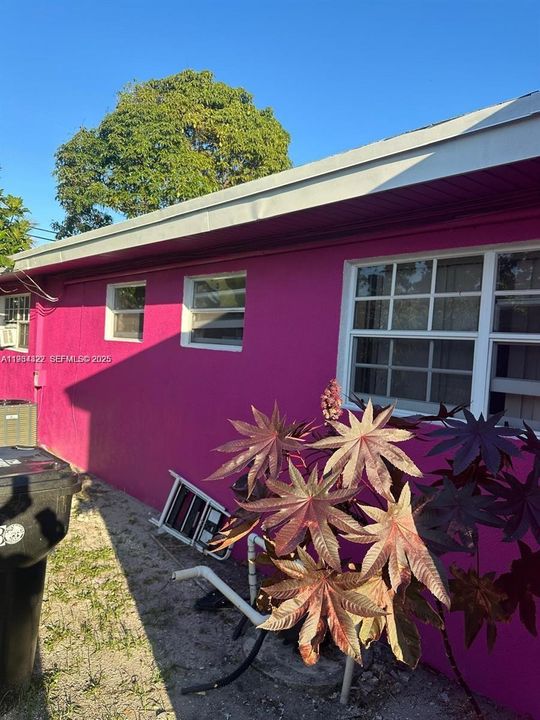 En Venta: $460,000 (3 camas, 2 baños, 1440 Pies cuadrados)