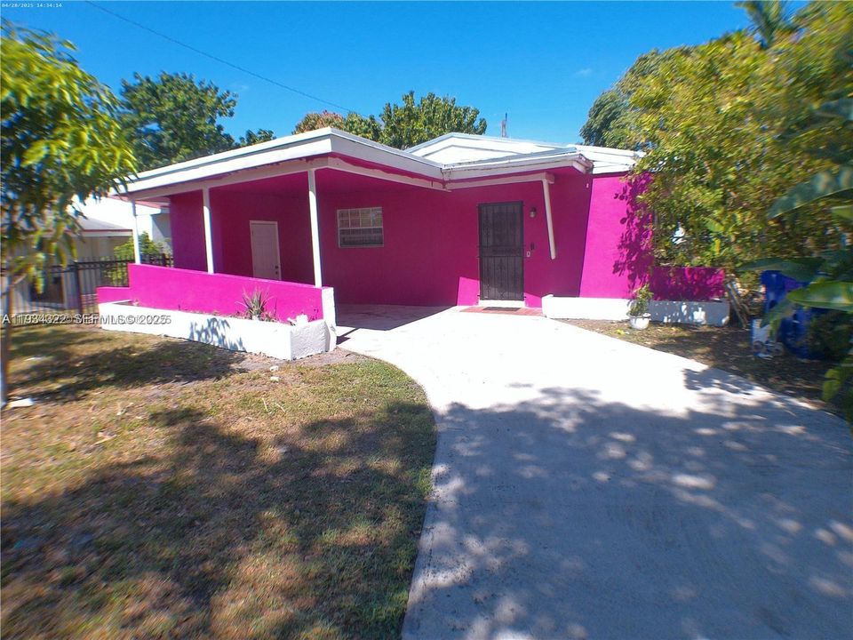 En Venta: $460,000 (3 camas, 2 baños, 1440 Pies cuadrados)