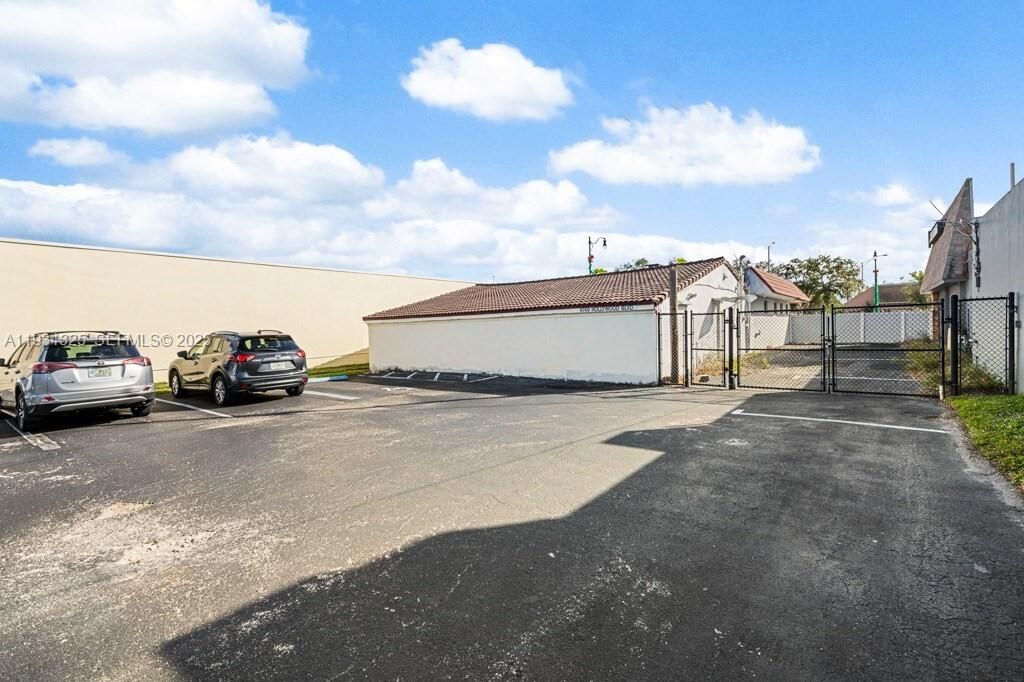 На продажу: $1,499,000 (0 спален, 0 ванн, 0 Квадратных фут)