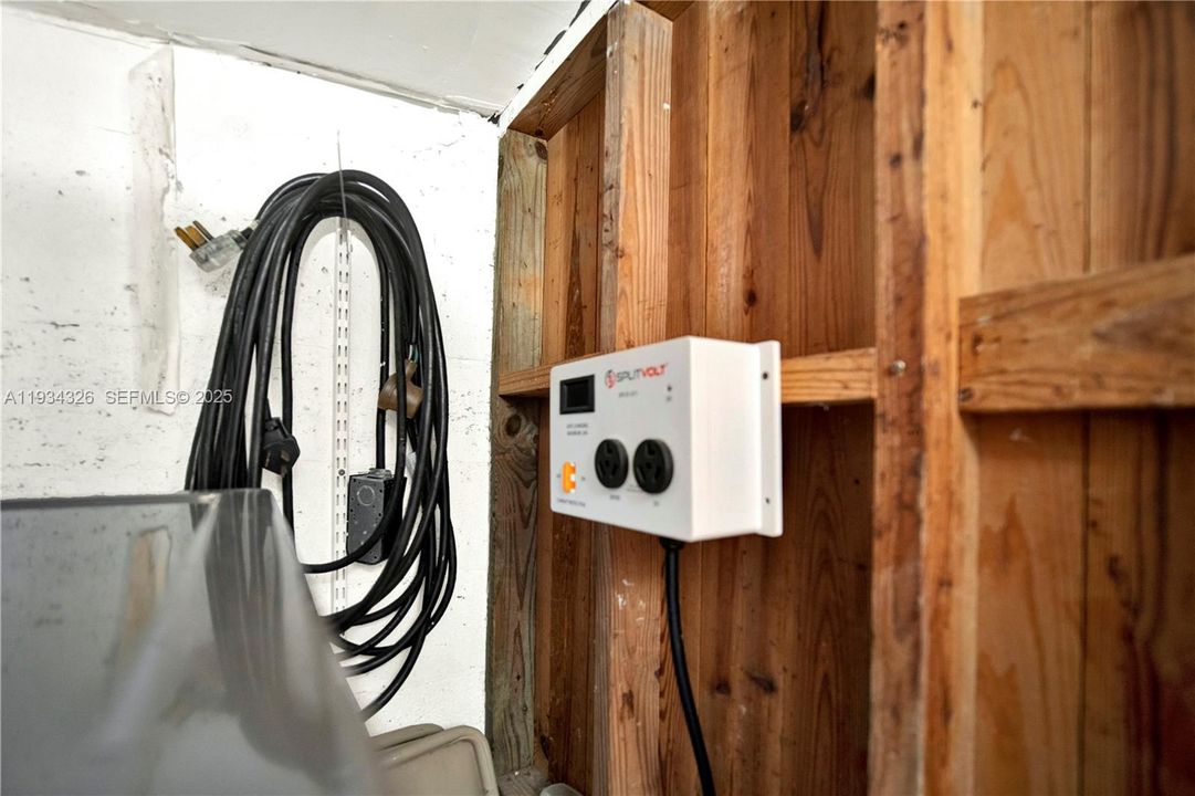 En Venta: $690,000 (3 camas, 2 baños, 1516 Pies cuadrados)