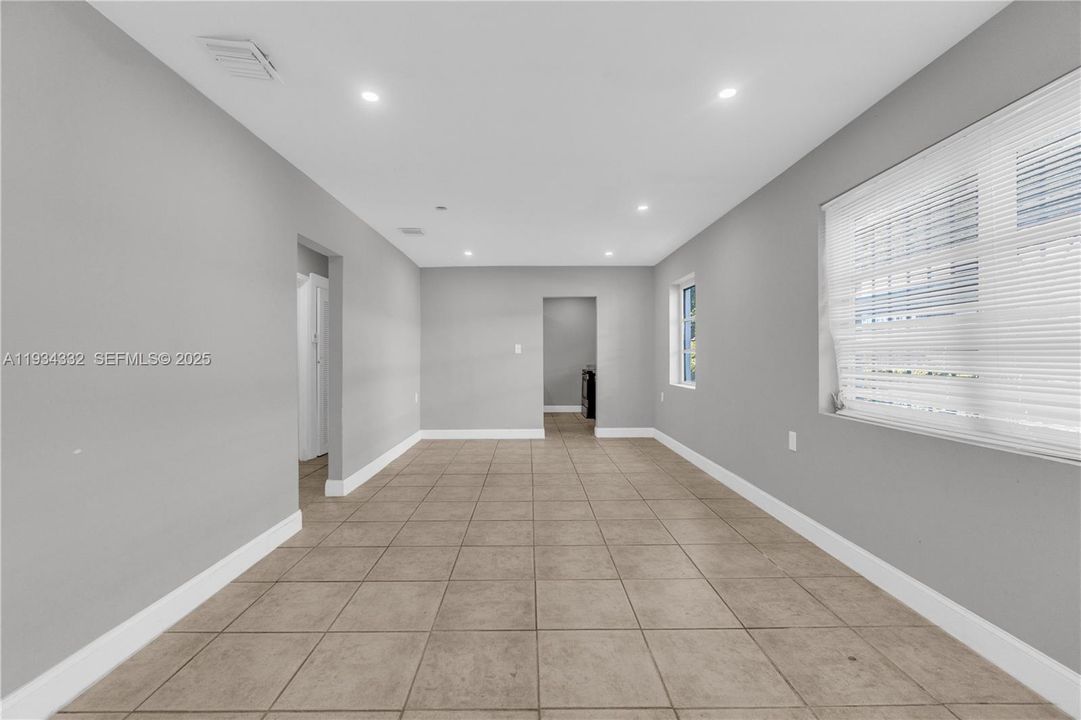 待售: $549,000 (0 贝兹, 0 浴室, 1500 平方英尺)