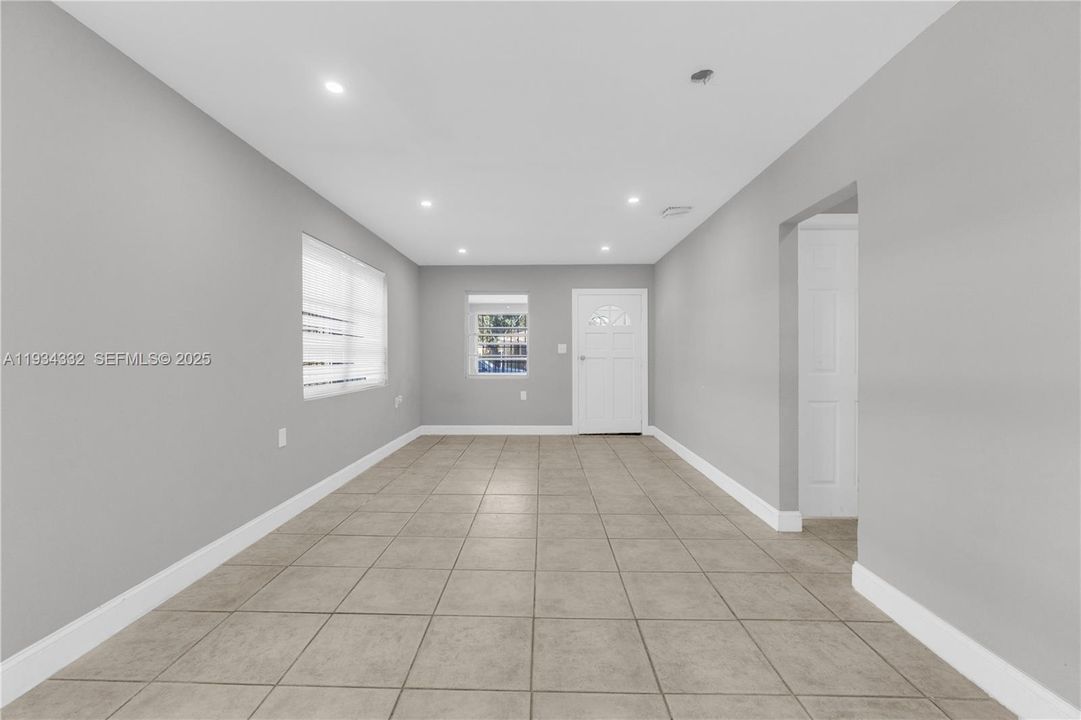 待售: $549,000 (0 贝兹, 0 浴室, 1500 平方英尺)