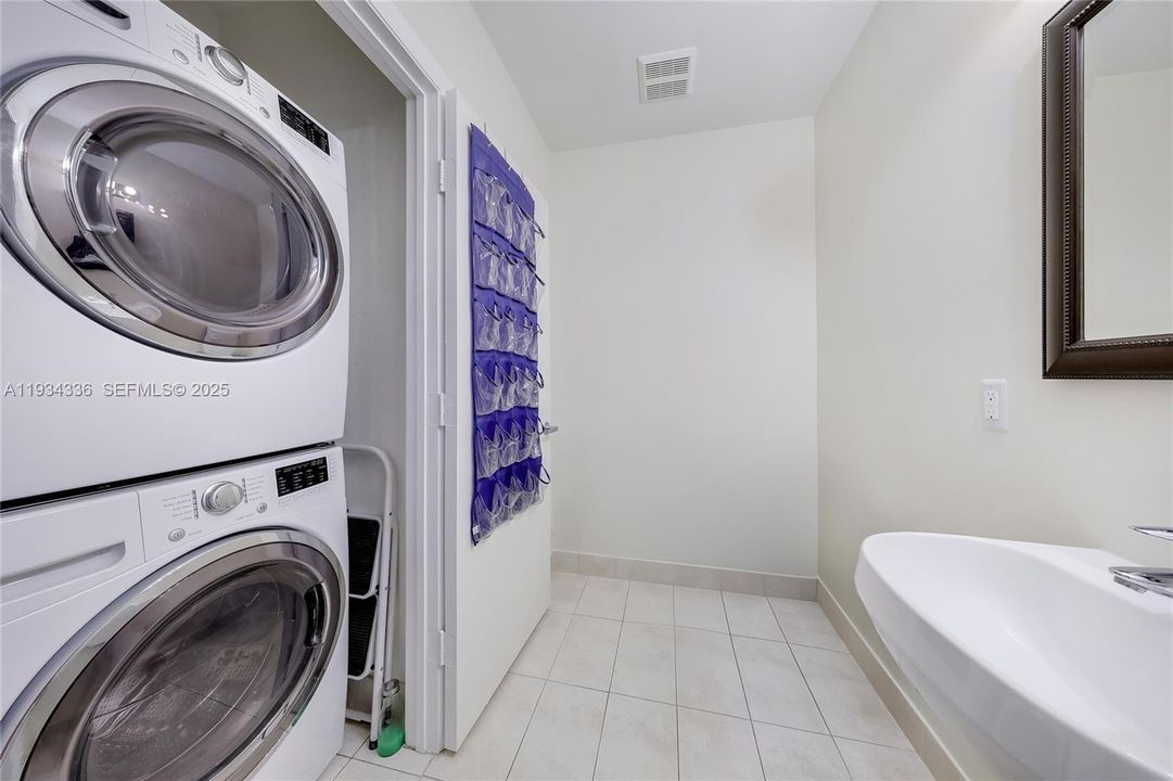 En Renta: $3,150 (1 camas, 1 baños, 694 Pies cuadrados)