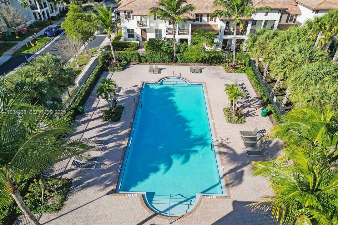 For Sale: $498,800 (4 beds, 3 baths, 1809 Square Feet)