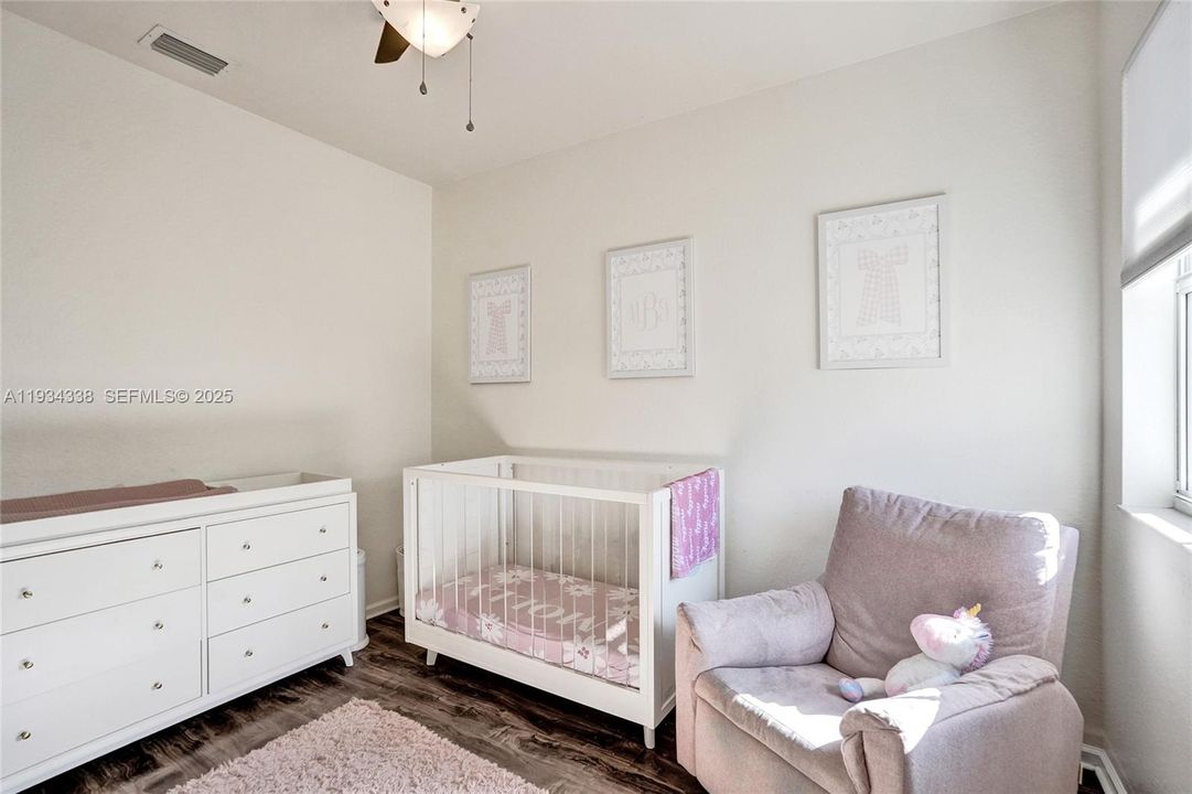 For Sale: $498,800 (4 beds, 3 baths, 1809 Square Feet)