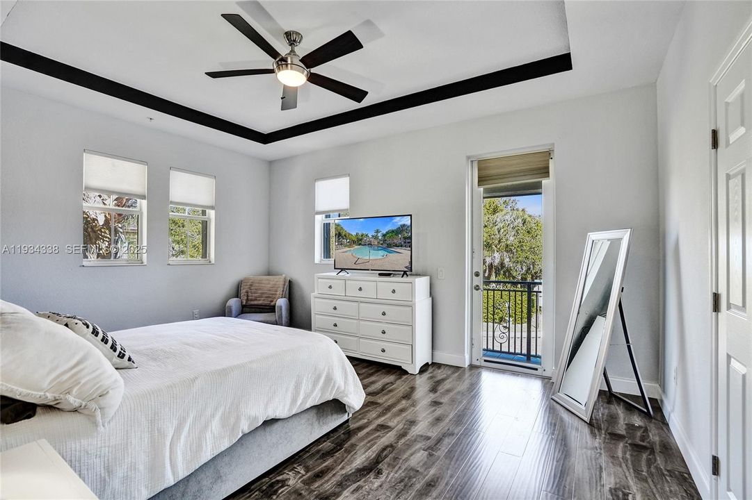 For Sale: $498,800 (4 beds, 3 baths, 1809 Square Feet)