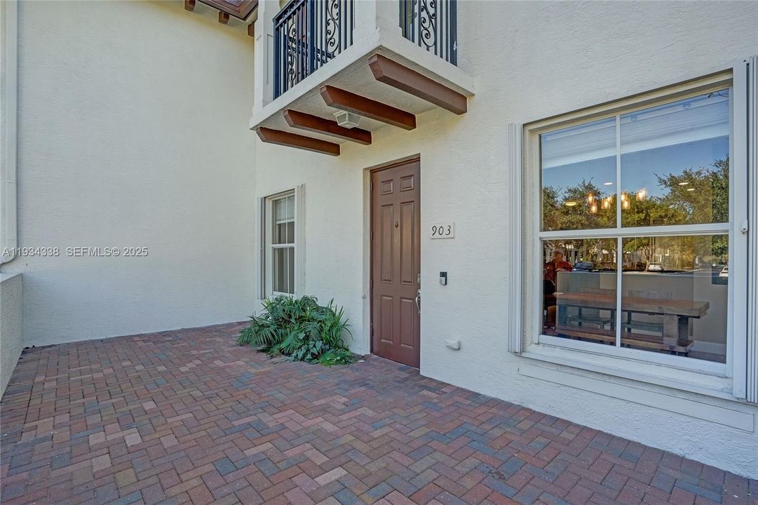 For Sale: $498,800 (4 beds, 3 baths, 1809 Square Feet)