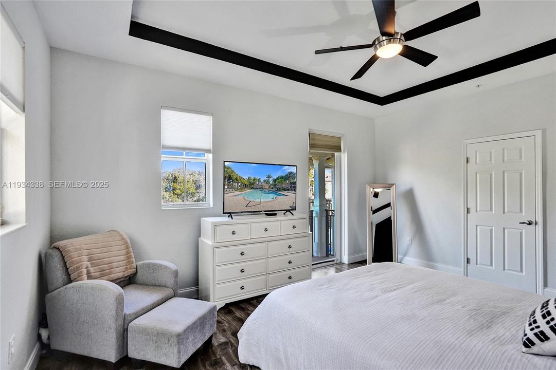 For Sale: $498,800 (4 beds, 3 baths, 1809 Square Feet)