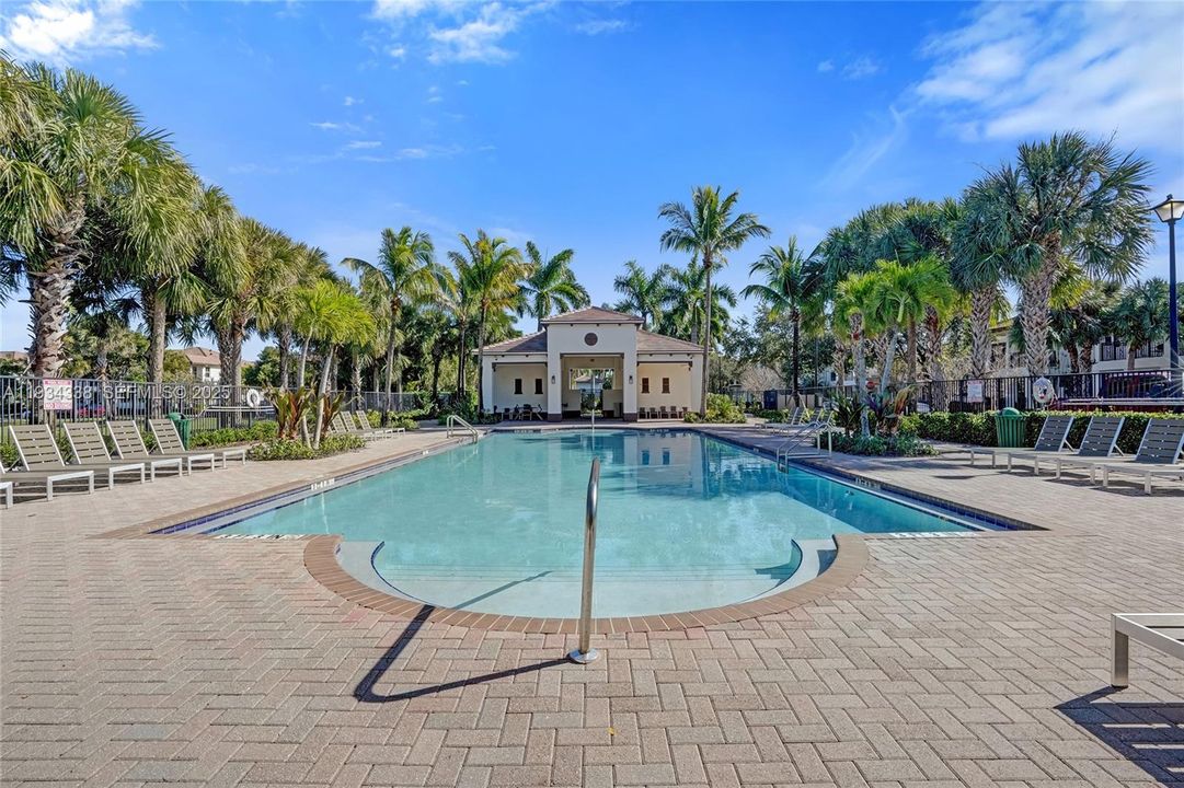 For Sale: $498,800 (4 beds, 3 baths, 1809 Square Feet)