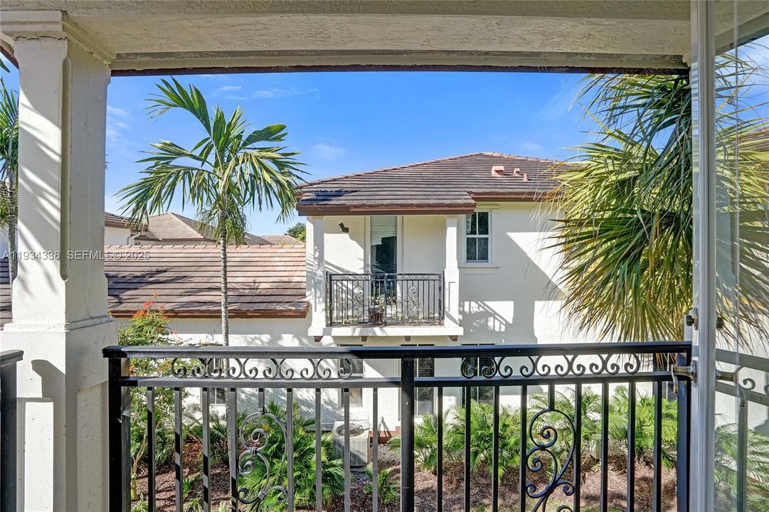 For Sale: $498,800 (4 beds, 3 baths, 1809 Square Feet)