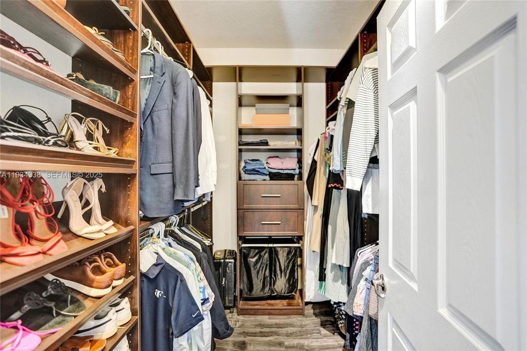 For Sale: $498,800 (4 beds, 3 baths, 1809 Square Feet)