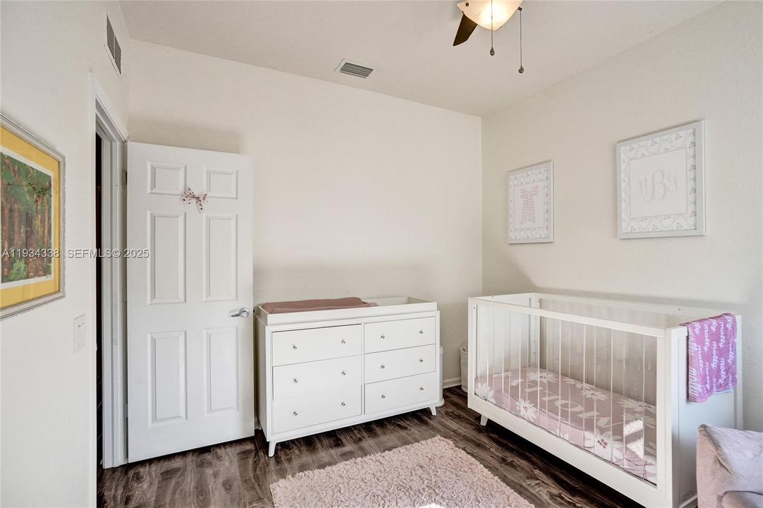 For Sale: $498,800 (4 beds, 3 baths, 1809 Square Feet)