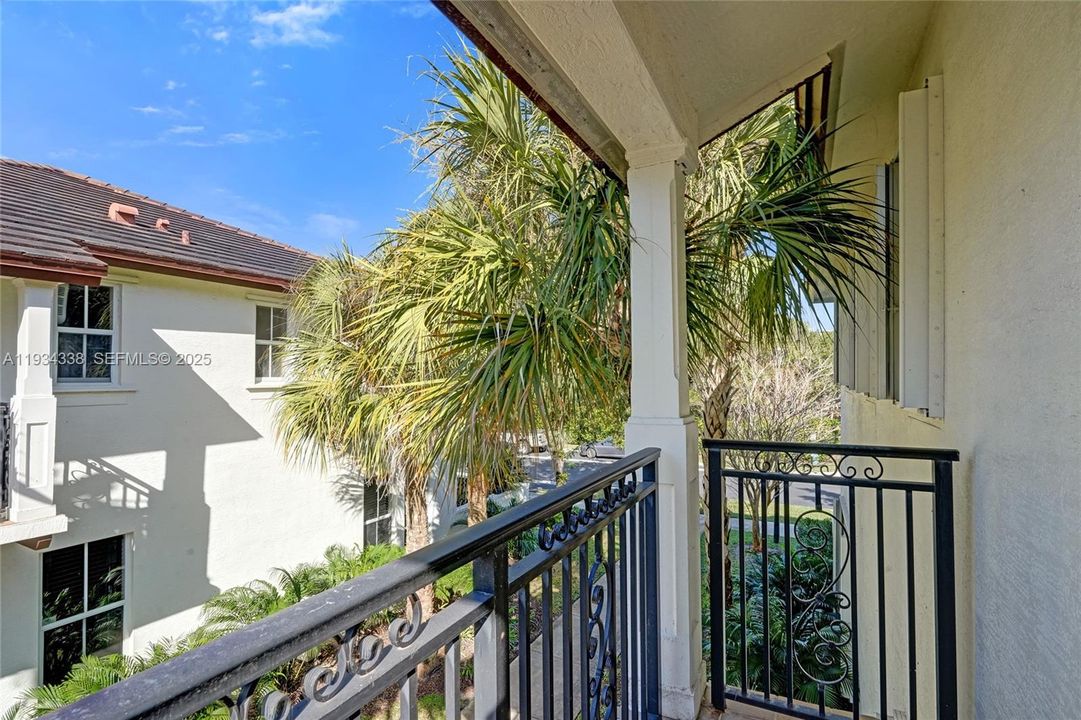 For Sale: $498,800 (4 beds, 3 baths, 1809 Square Feet)