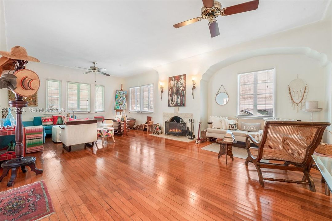 For Sale: $2,400,000 (0 beds, 0 baths, 4946 Square Feet)