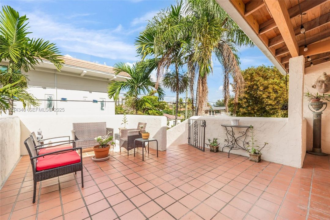 For Sale: $2,400,000 (0 beds, 0 baths, 4946 Square Feet)