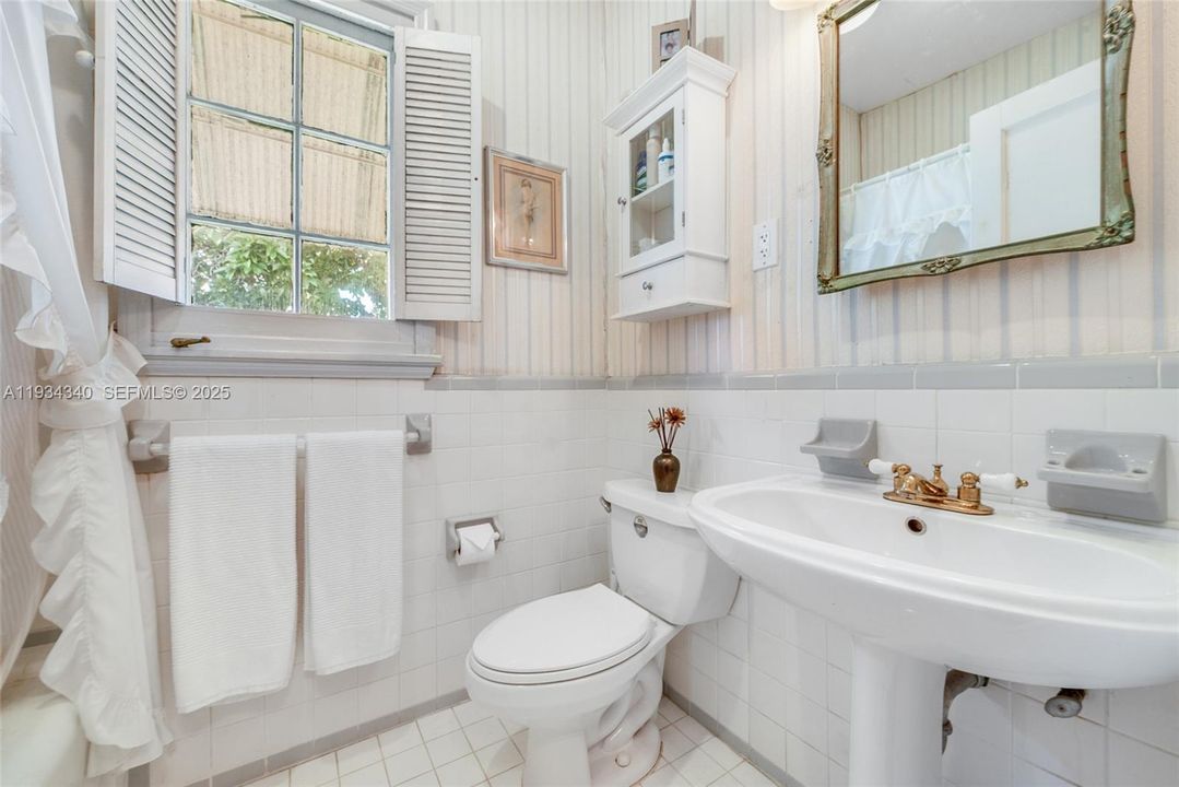 For Sale: $2,400,000 (0 beds, 0 baths, 4946 Square Feet)