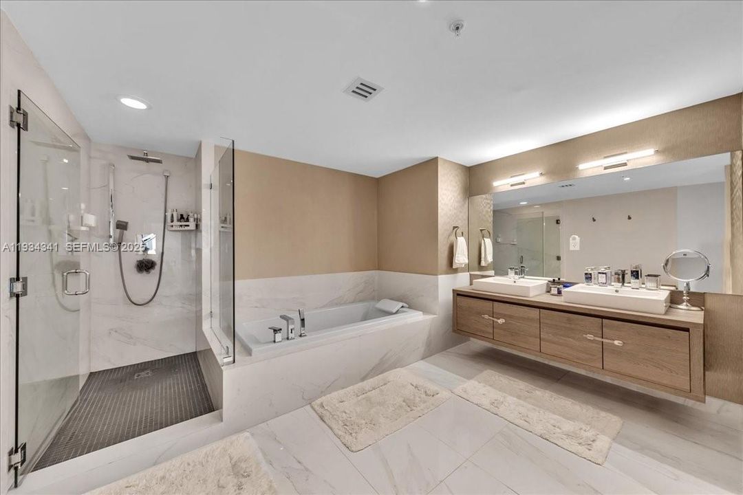 For Sale: $1,150,000 (3 beds, 2 baths, 1705 Square Feet)