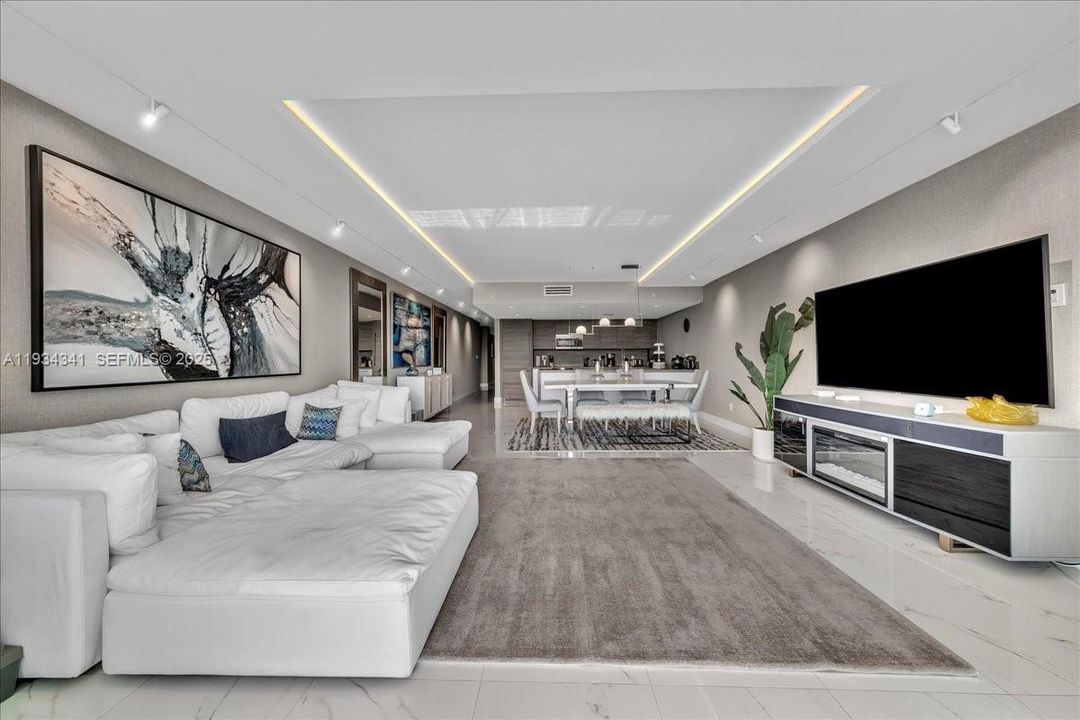 For Sale: $1,150,000 (3 beds, 2 baths, 1705 Square Feet)