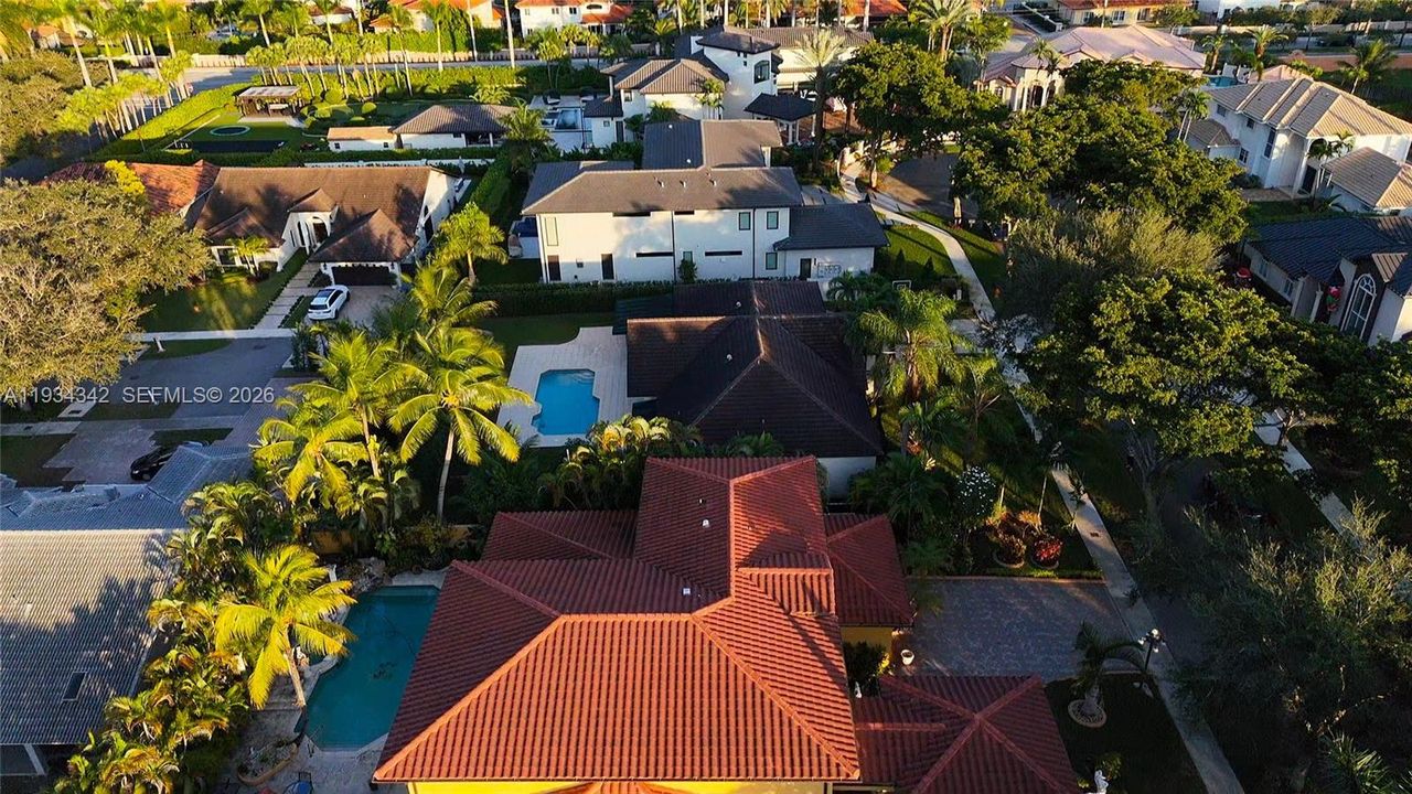 For Sale: $1,275,000 (3 beds, 2 baths, 2449 Square Feet)