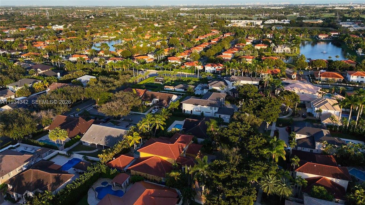 For Sale: $1,275,000 (3 beds, 2 baths, 2449 Square Feet)