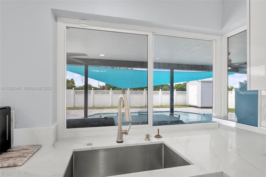 待售: $550,000 (3 贝兹, 2 浴室, 1441 平方英尺)