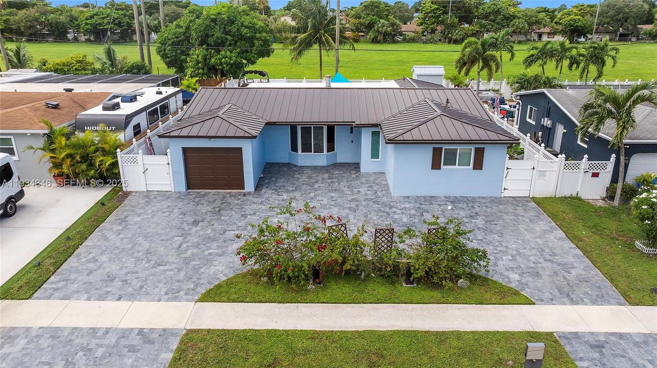 待售: $550,000 (3 贝兹, 2 浴室, 1441 平方英尺)