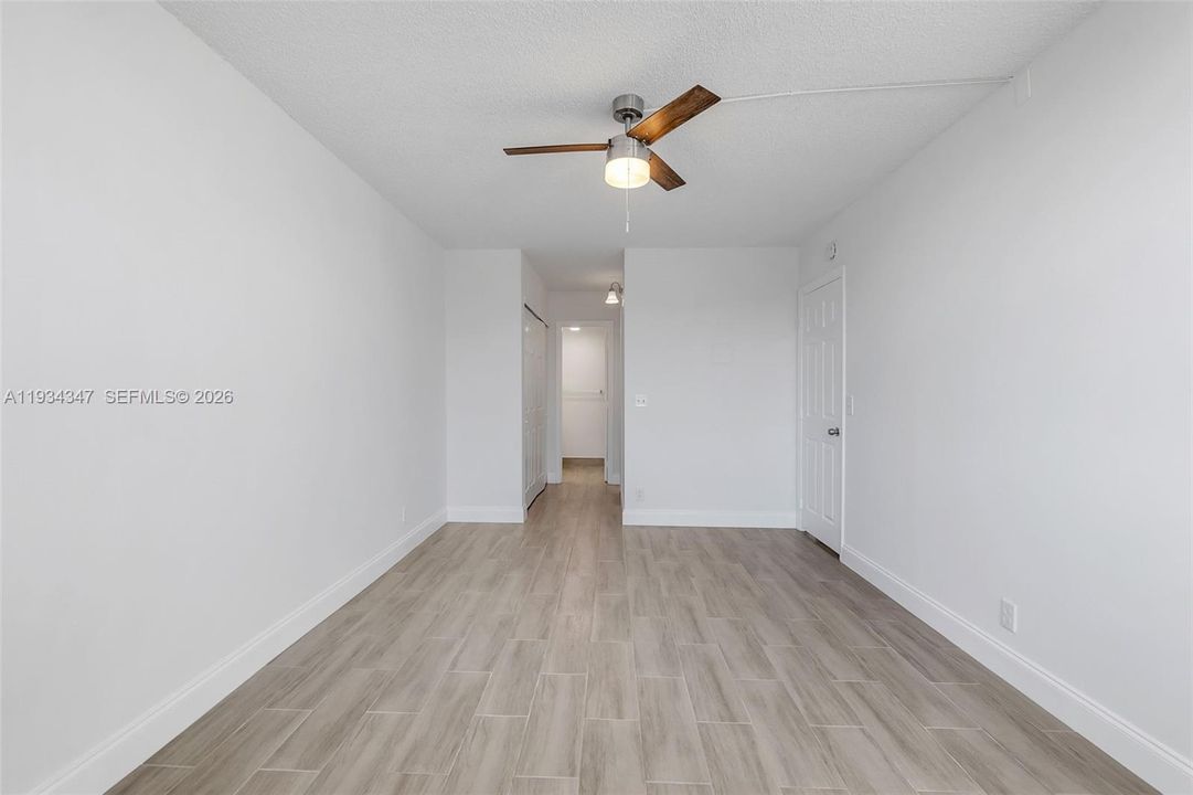 For Rent: $1,590 (1 beds, 1 baths, 606 Square Feet)