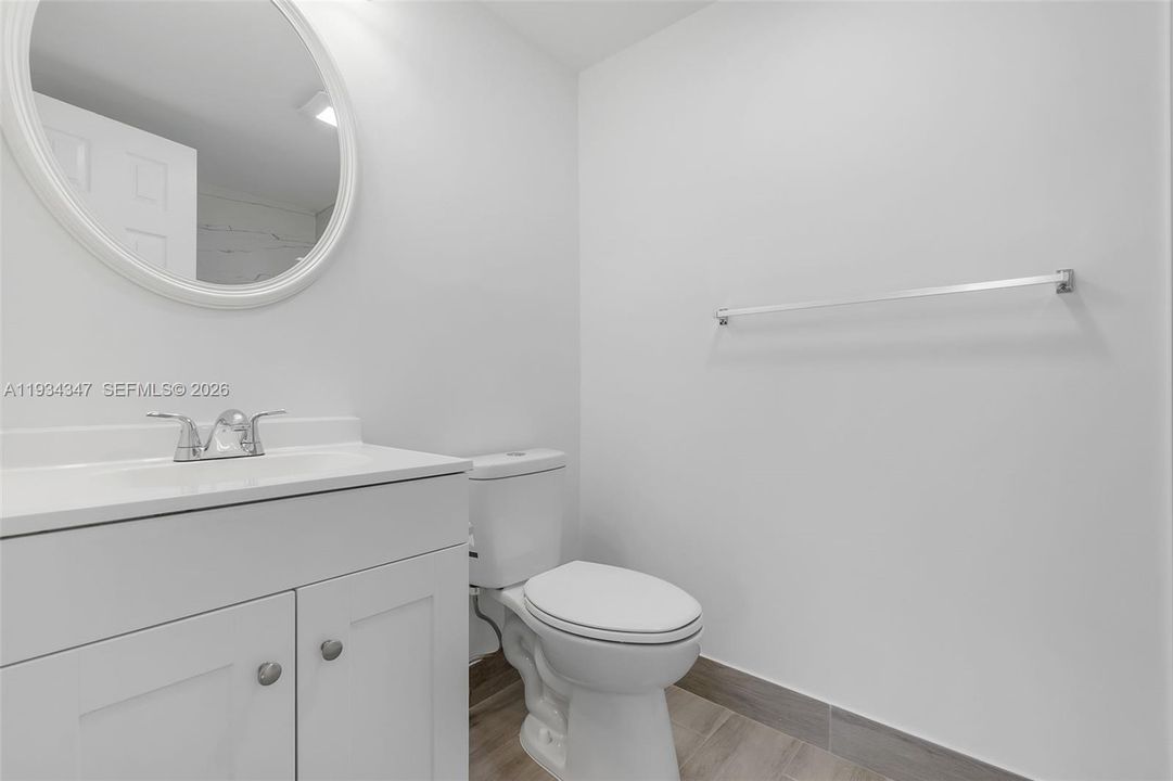 For Rent: $1,590 (1 beds, 1 baths, 606 Square Feet)