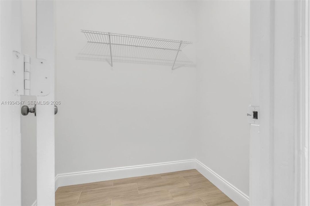 For Rent: $1,590 (1 beds, 1 baths, 606 Square Feet)