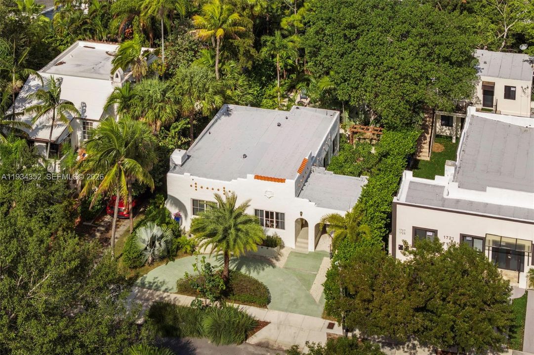 На продажу: $1,250,000 (3 спален, 2 ванн, 2050 Квадратных фут)