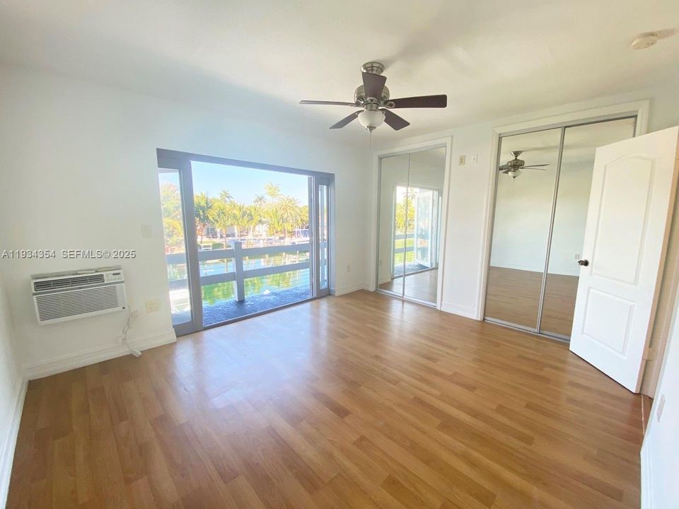 For Rent: $1,935 (1 beds, 1 baths, 631 Square Feet)