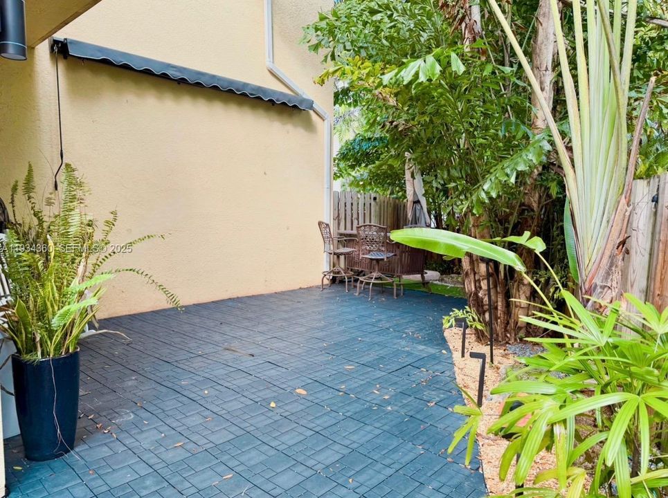 На продажу: $925,000 (3 спален, 3 ванн, 2498 Квадратных фут)