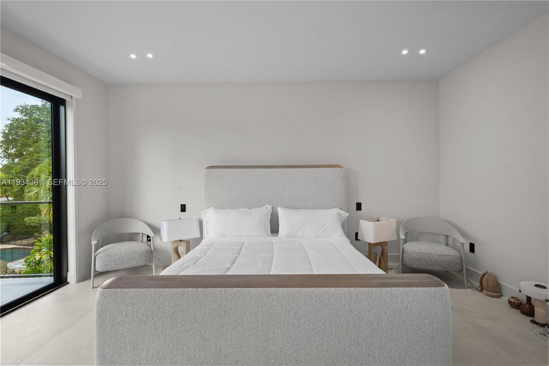 На продажу: $5,700,000 (9 спален, 9 ванн, 0 Квадратных фут)