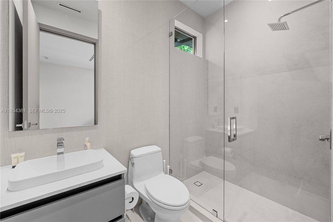 На продажу: $5,700,000 (9 спален, 9 ванн, 0 Квадратных фут)