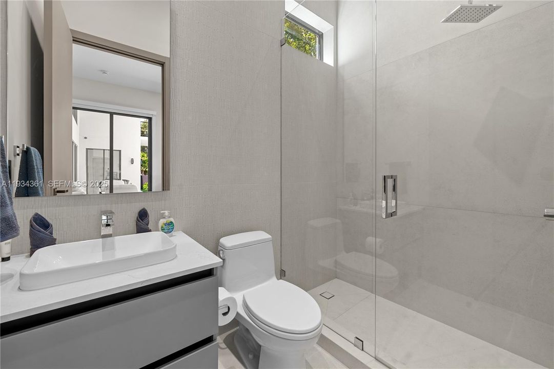 На продажу: $5,700,000 (9 спален, 9 ванн, 0 Квадратных фут)