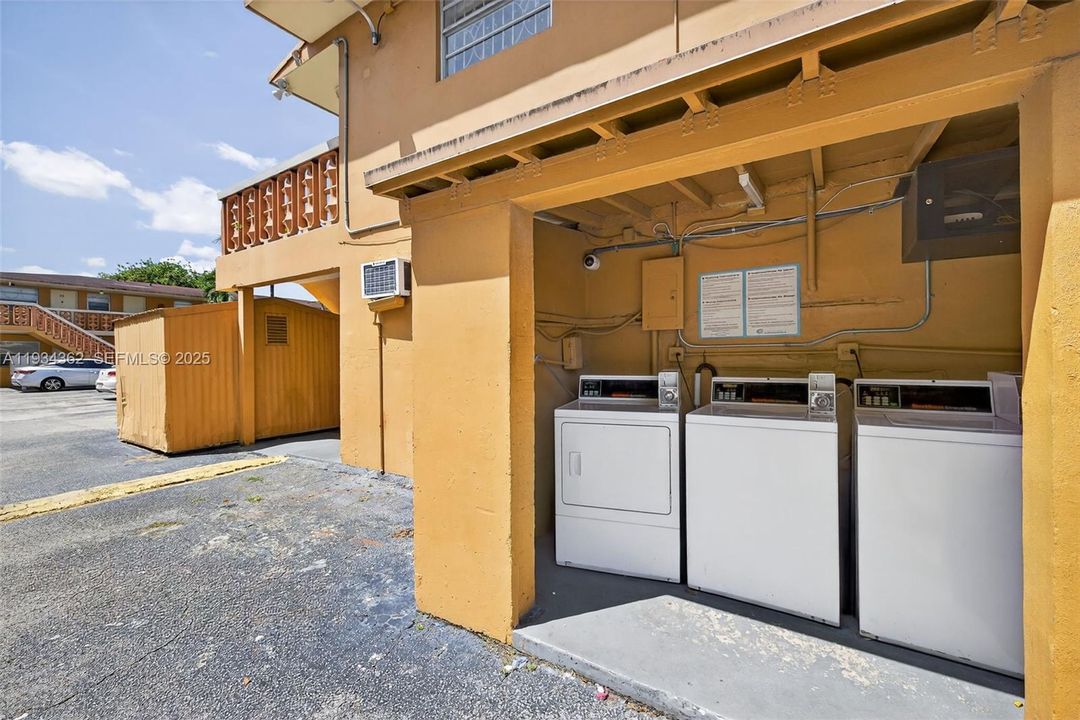 For Rent: $1,700 (1 beds, 1 baths, 0 Square Feet)