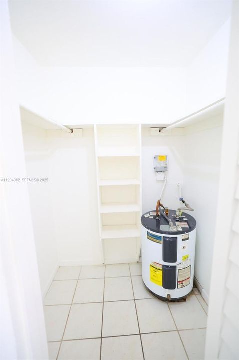 For Rent: $1,700 (1 beds, 1 baths, 0 Square Feet)