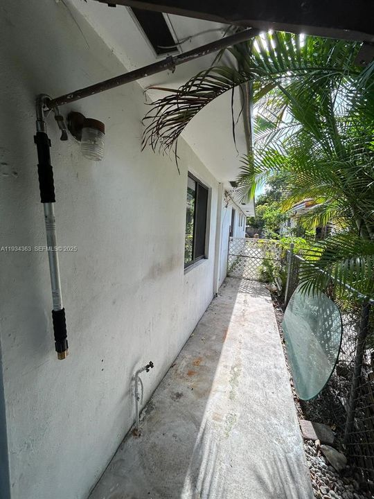 En Renta: $2,300 (5 camas, 3 baños, 2218 Pies cuadrados)