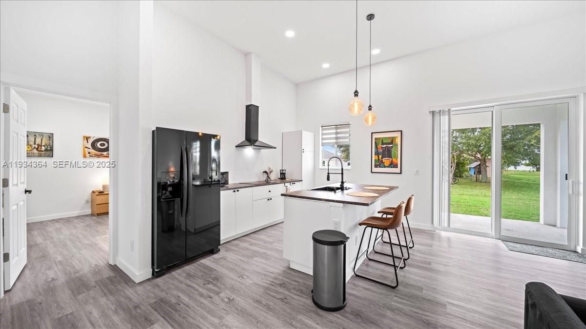 En Venta: $360,000 (3 camas, 2 baños, 1527 Pies cuadrados)