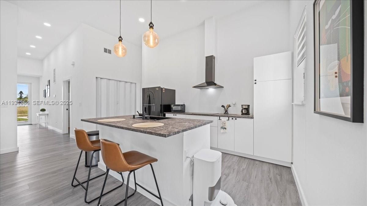 En Venta: $360,000 (3 camas, 2 baños, 1527 Pies cuadrados)