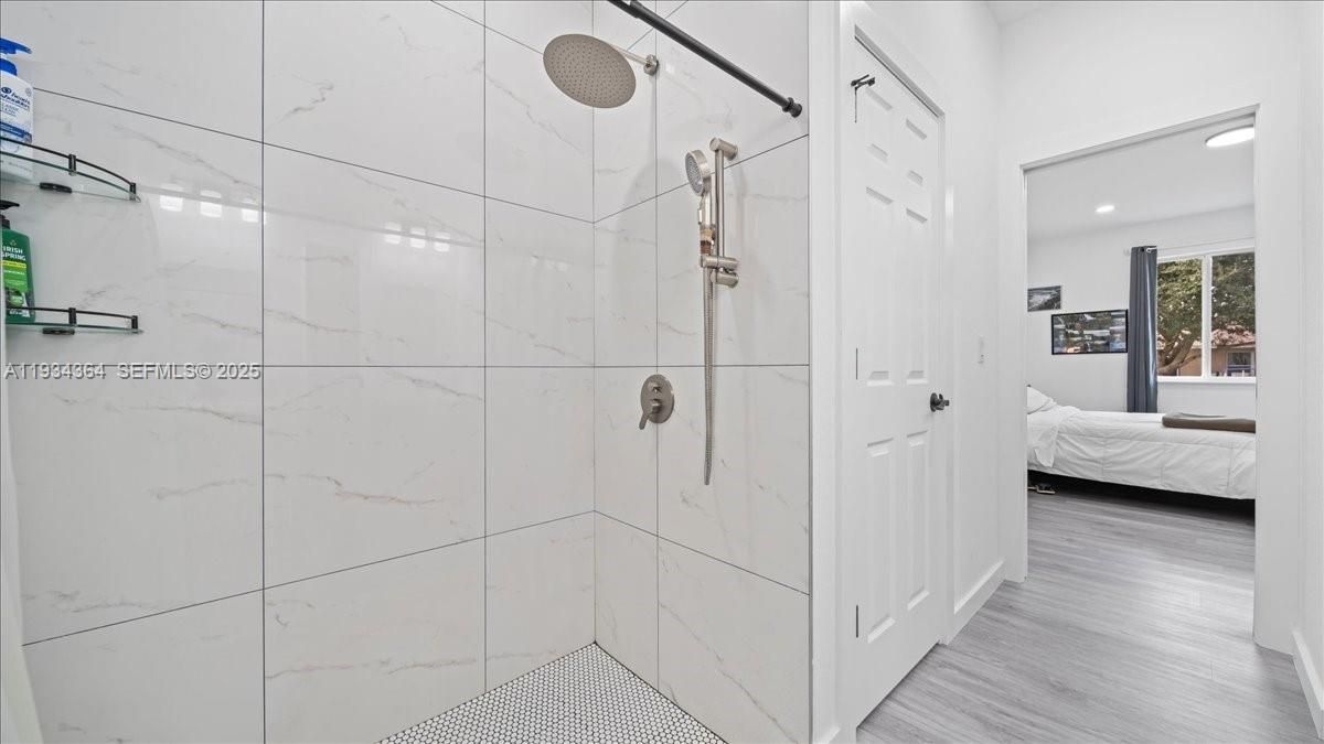 En Venta: $360,000 (3 camas, 2 baños, 1527 Pies cuadrados)