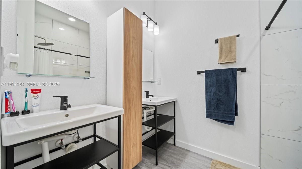 En Venta: $360,000 (3 camas, 2 baños, 1527 Pies cuadrados)